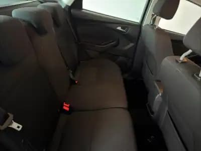 Vendo Ford Focus SW 2015 - 10850 EUR, 153000 km - AUTO.MOTO.pt