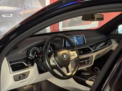 Vendo BMW 730 2017 - 44990 EUR, 79085 km - AUTO.MOTO.pt