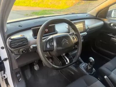 Vendo Citroën C4 Cactus 2015 - 9650 EUR, 151000 km - AUTO.MOTO.pt