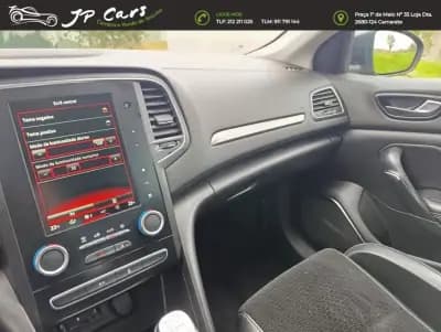 Vendo Renault Mégane 2016 - 12500 EUR, 106380 km - AUTO.MOTO.pt