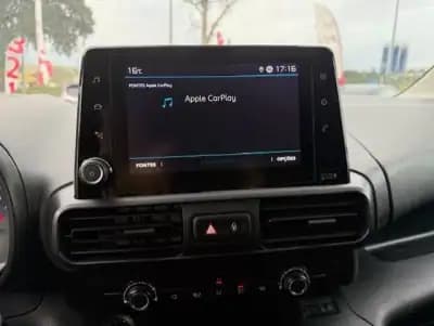 Vendo Citroën Berlingo 2022 - 15250 EUR, 101600 km - AUTO.MOTO.pt