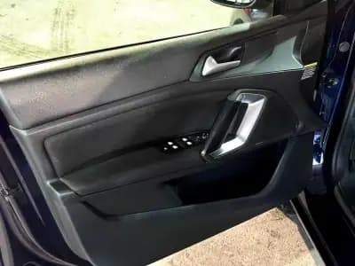 Sell Peugeot 308 SW 2015 - 13500 EUR, 199202 km - AUTO.MOTO.pt