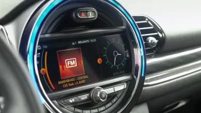 Vendo MINI Clubman 2018 - 24999 EUR, 131000 km - AUTO.MOTO.pt