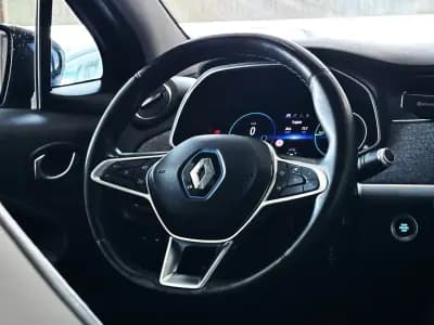 Vendo Renault Zoe 2020 - 16500 EUR, 105000 km - AUTO.MOTO.pt