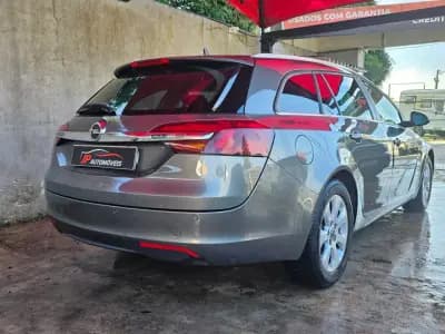 Sell Opel Insignia Sports Tourer 2017 - 9999 EUR, 205000 km - AUTO.MOTO.pt