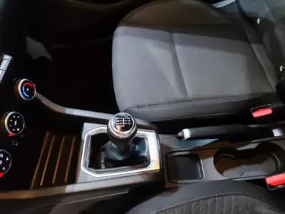 Vendo Renault Clio 2021 - 13350 EUR, 61000 km - AUTO.MOTO.pt