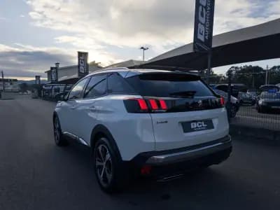Vendo Peugeot 3008 2016 - 18990 EUR, 149800 km - AUTO.MOTO.pt