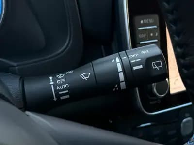 Vendo Nissan Leaf 2025 - 23250 EUR, 50 km - AUTO.MOTO.pt