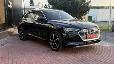 Vendo Audi e-tron 2019 - 27990 EUR, 99000 km - AUTO.MOTO.pt