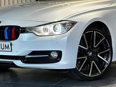 Vendo BMW 318 2012 - 16990 EUR, 173500 km - AUTO.MOTO.pt