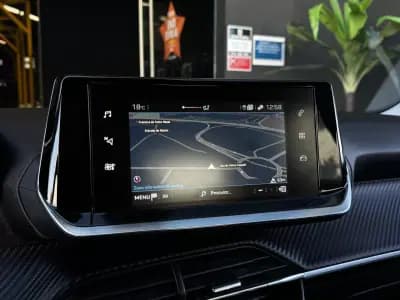 Vendo Peugeot 2008 2020 - 16990 EUR, 140450 km - AUTO.MOTO.pt