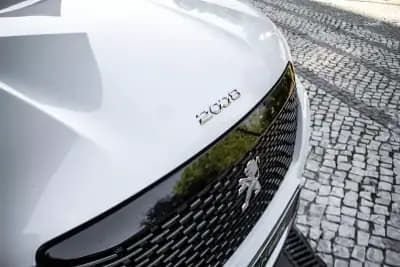 Vendo Peugeot 2008 2021 - 17990 EUR, 74657 km - AUTO.MOTO.pt