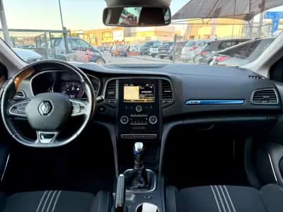 Sell Renault Mégane Sport Tourer 2018 - 15950 EUR, 122000 km - AUTO.MOTO.pt