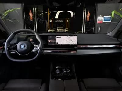 Sell BMW 530e 2025 - 57990 EUR, 22000 km - AUTO.MOTO.pt