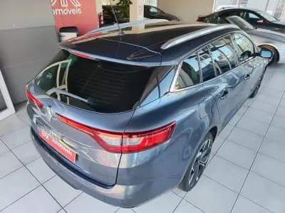 Sell Renault Mégane Sport Tourer 2019 - 13750 EUR, 155000 km - AUTO.MOTO.pt