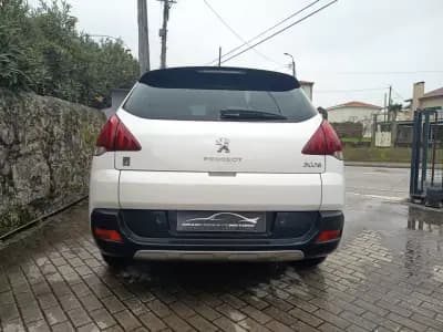 Vendo Peugeot 3008 2014 - 8000 EUR, 304000 km - AUTO.MOTO.pt