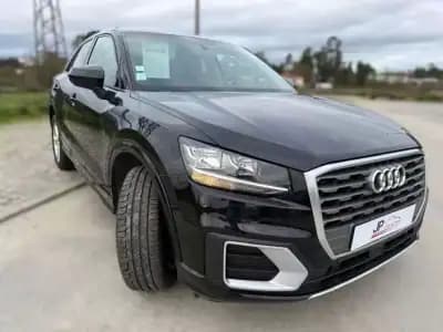 Vendo Audi Q2 2018 - 22490 EUR, 60400 km - AUTO.MOTO.pt