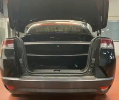 Vendo Renault Mégane Cabrio 2015 - 8900 EUR, 127943 km - AUTO.MOTO.pt