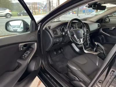 Sell Volvo V40 2014 - 10950 EUR, 203325 km - AUTO.MOTO.pt