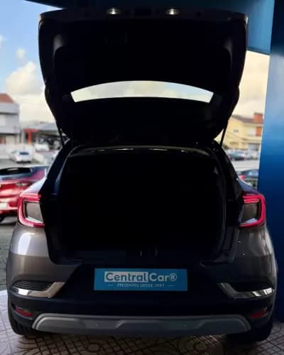 Vendo Renault Captur 2024 - 18950 EUR, 53000 km - AUTO.MOTO.pt