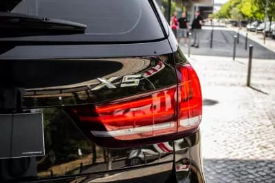 Sell BMW X5 2018 - 31000 EUR, 155206 km - AUTO.MOTO.pt