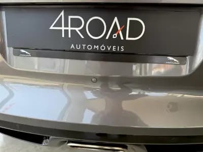 Vendo Jaguar F-Type 2018 - 46000 EUR, 64200 km - AUTO.MOTO.pt