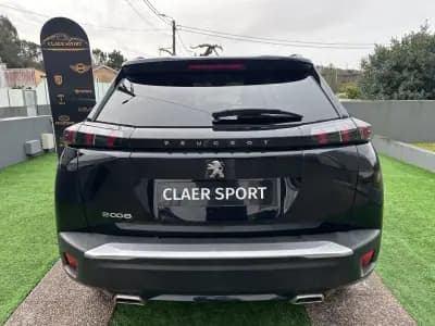 Vendo Peugeot 2008 2021 - 16900 EUR, 130000 km - AUTO.MOTO.pt
