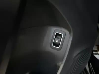 Sell Mercedes-Benz A 250 2022 - 27880 EUR, 43000 km - AUTO.MOTO.pt