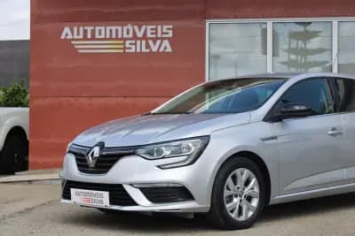 Sell Renault Mégane 2020 - 13990 EUR, 180000 km - AUTO.MOTO.pt