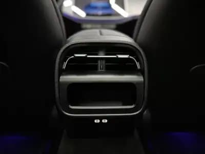 Vendo Mercedes-Benz E 300 2024 - 61500 EUR, 63000 km - AUTO.MOTO.pt