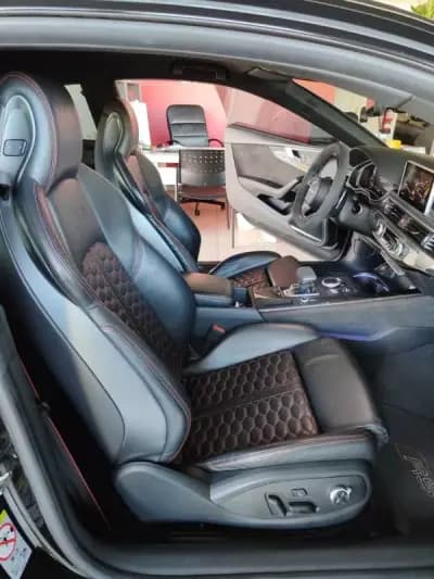 Vendo Audi RS5 2018 - 56000 EUR, 142000 km - AUTO.MOTO.pt