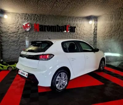 Vendo Peugeot 208 2020 - 21990 EUR, 16868 km - AUTO.MOTO.pt