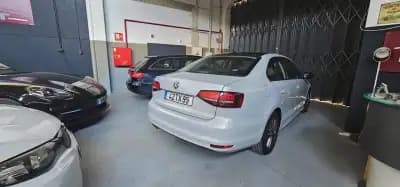 Vendo Volkswagen Jetta 2017 - 8990 EUR, 260000 km - AUTO.MOTO.pt