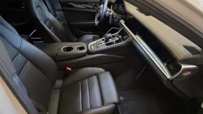Sell Porsche Panamera Sport Turismo 2024 - 119900 EUR, 45564 km - AUTO.MOTO.pt