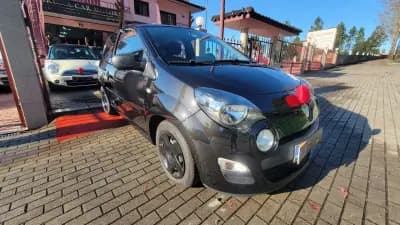 Vendo Renault Twingo 2014 - 4890 EUR, 112000 km - AUTO.MOTO.pt