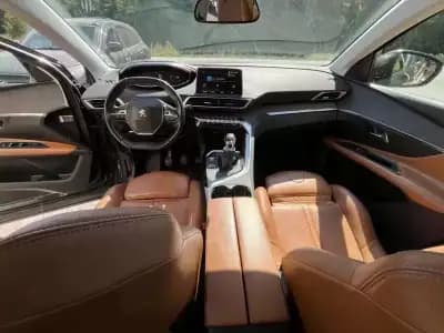 Vendo Peugeot 3008 2018 - 19900 EUR, 138000 km - AUTO.MOTO.pt