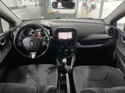 Vendo Renault Clio Sport Tourer 2015 - 8600 EUR, 248781 km - AUTO.MOTO.pt