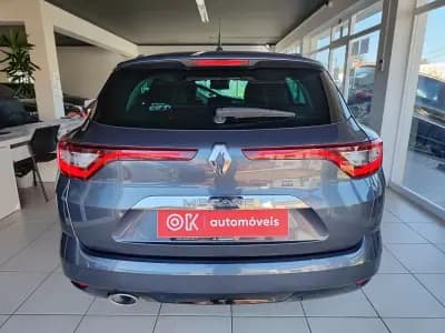 Sell Renault Mégane Sport Tourer 2019 - 13750 EUR, 155000 km - AUTO.MOTO.pt