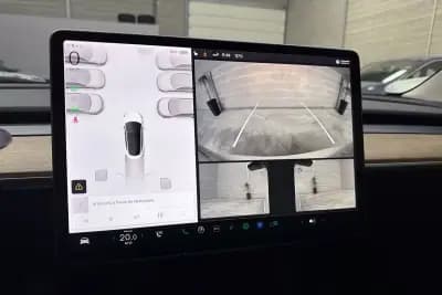 Vendo Tesla Model 3 2021 - 25450 EUR, 58710 km - AUTO.MOTO.pt