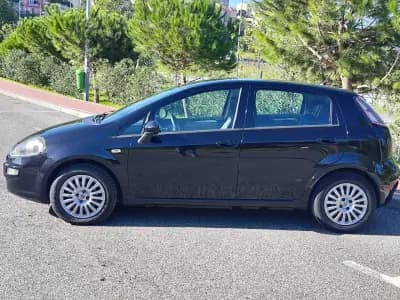 Vendo Fiat Punto Evo 2011 - 6480 EUR, 148000 km - AUTO.MOTO.pt