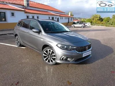 Vendo Fiat Tipo Station Wagon 2018 - 12750 EUR, 106000 km - AUTO.MOTO.pt