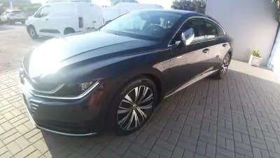Vendo Volkswagen Arteon 2019 - 26650 EUR, 90000 km - AUTO.MOTO.pt