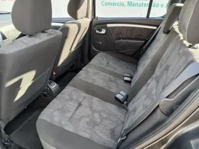 Vendo Dacia Sandero 2012 - 5750 EUR, 158792 km - AUTO.MOTO.pt