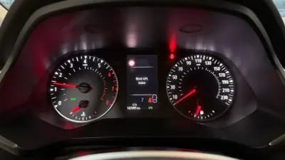 Vendo Renault Captur 2021 - 13990 EUR, 167491 km - AUTO.MOTO.pt