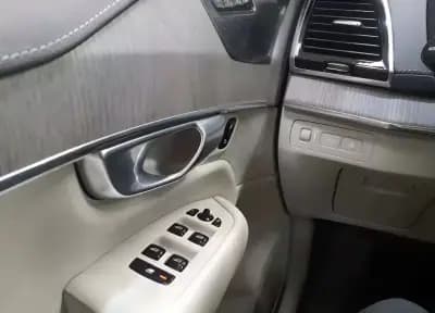 Vendo Volvo XC 90 2022 - 56700 EUR, 91200 km - AUTO.MOTO.pt