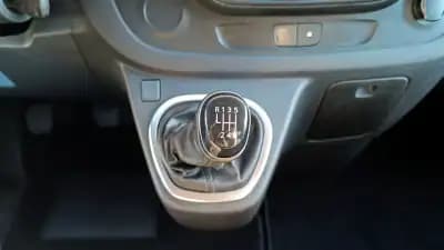 Vendo Nissan NV300 2020 - 20900 EUR, 99900 km - AUTO.MOTO.pt