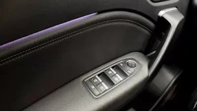 Sell Renault Captur 2023 - 16770 EUR, 70000 km - AUTO.MOTO.pt