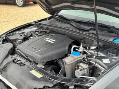 Vendo Audi A5 Sportback 2013 - 8450 EUR, 407494 km - AUTO.MOTO.pt