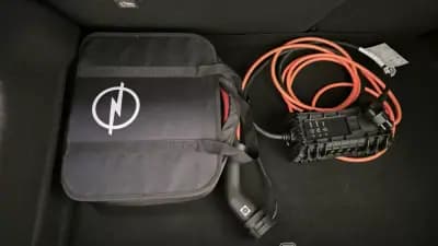 Sell Opel Mokka-e 2023 - 23450 EUR, 6500 km - AUTO.MOTO.pt