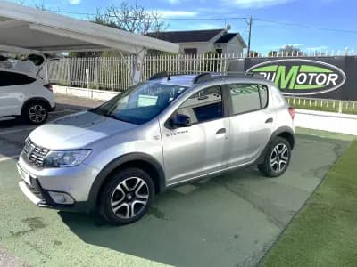 Vendo Dacia Sandero 2020 - 11800 EUR, 172967 km - AUTO.MOTO.pt